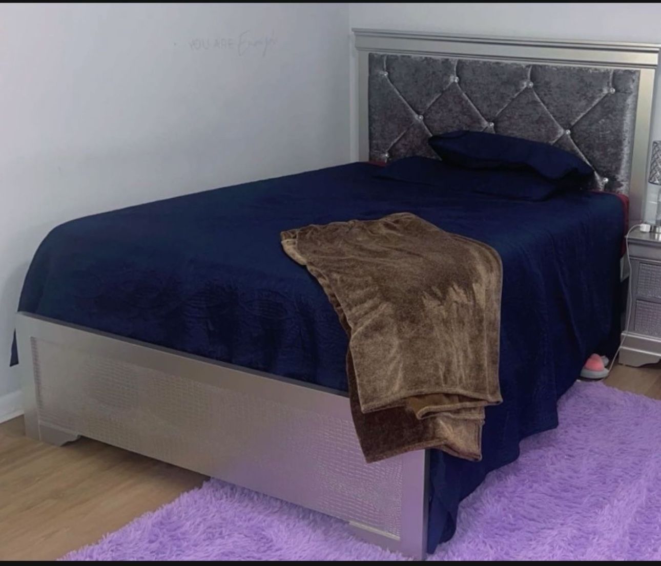 Queen Bed Set