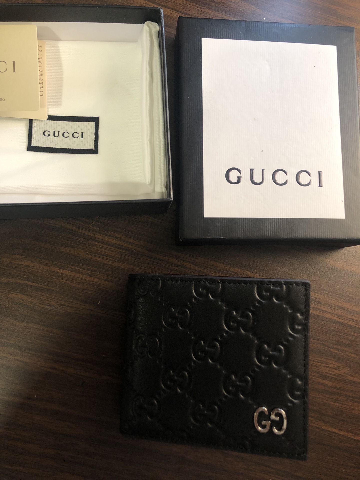 Gucci Wallet- Discounted