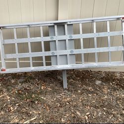 Cargo carrier travel carrier