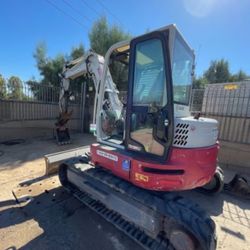 2017 Takeuchi TB280FR - Mini Ex