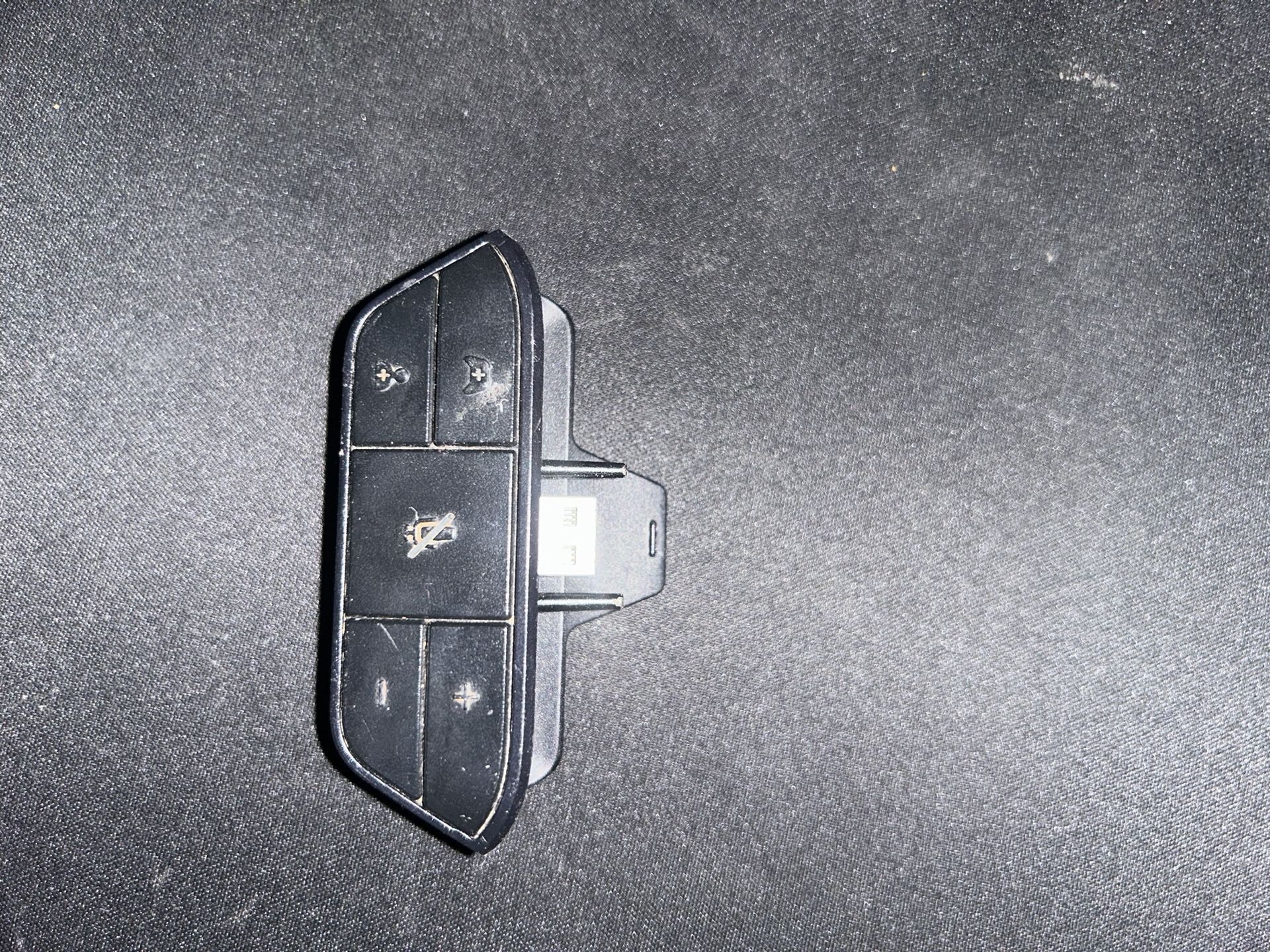 xbox headseat adapter (works for any xbox controller)