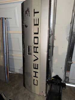 Chevrolet tailgate