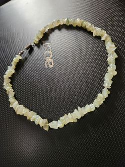 Jade gemstone collarbone necklace