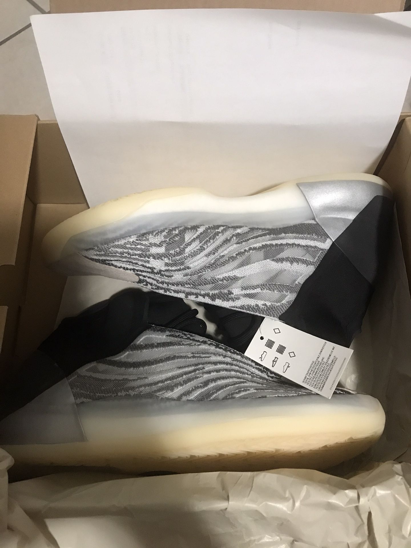 Adidas Yeezy QNTM Lifestyle mode Q46473 Basketball/Brand New Never Worn/Alhambra Pick Up Only/zelle or cash.