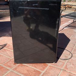 Insignia Fridge Great Condition 