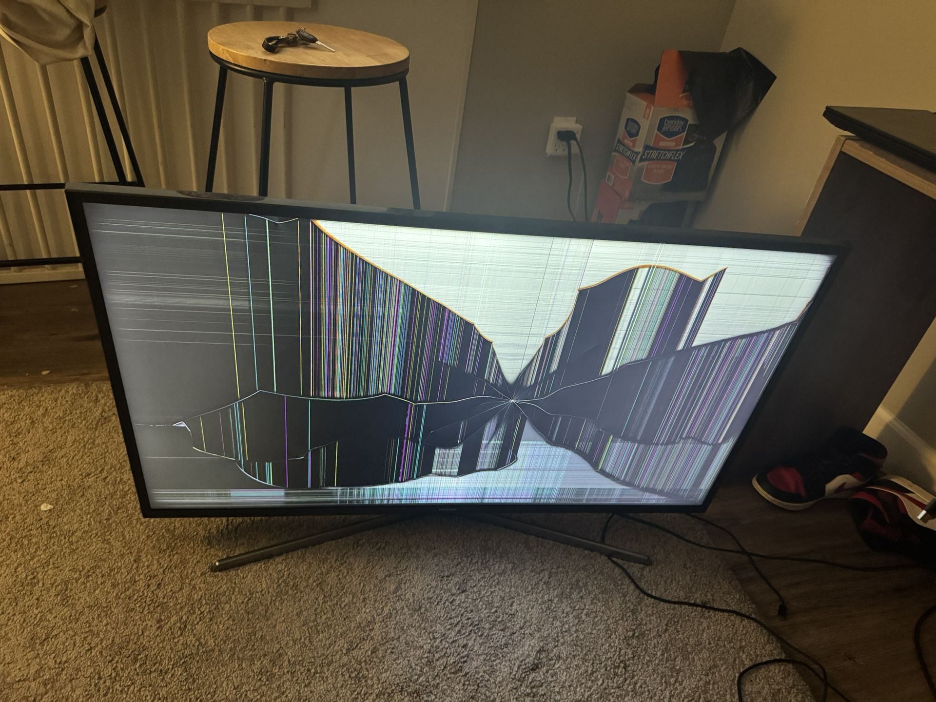 TV Samsung broken