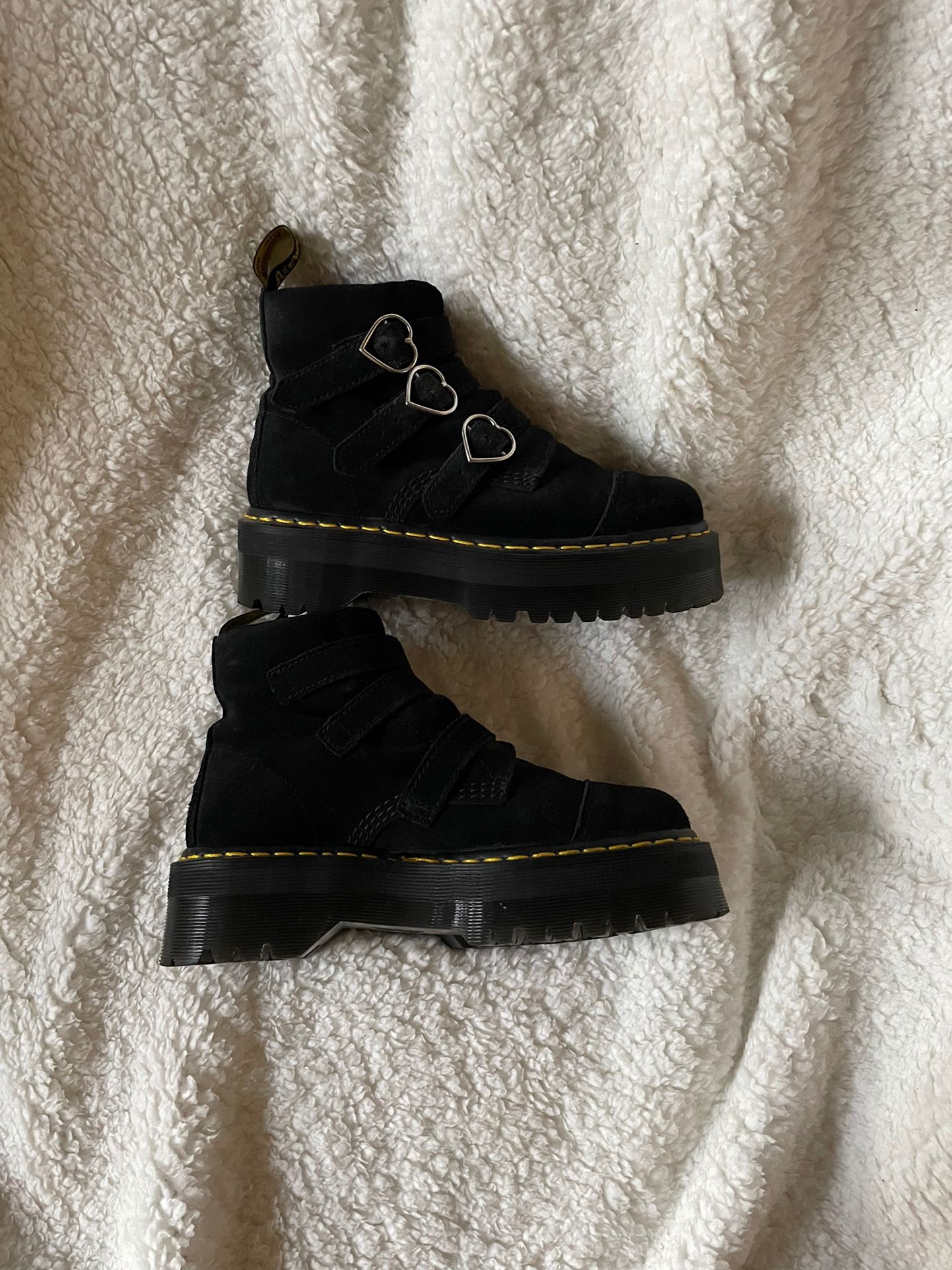 MARTENS X LAZY OAF COLLAB SIZE