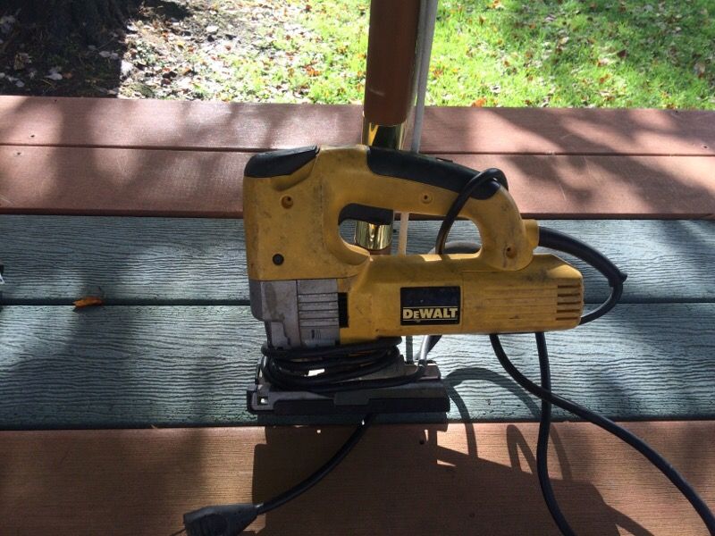 DeWALT jigsaw