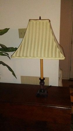 Table lamp