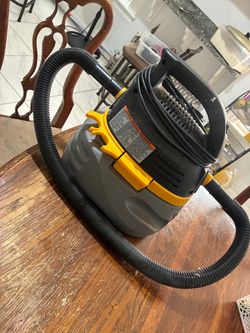 Portable Wet/Dry Shop Vacuum with Hose