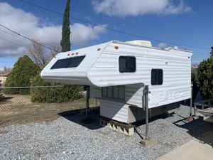 Photo 1987 Komfort 8’ Truck camper