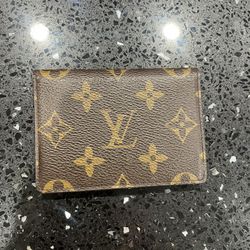 Louis Vuitton Multiple Wallet in Taiga leather