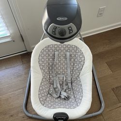 Graco Baby Swing