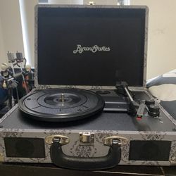  Byron Statics Record Player