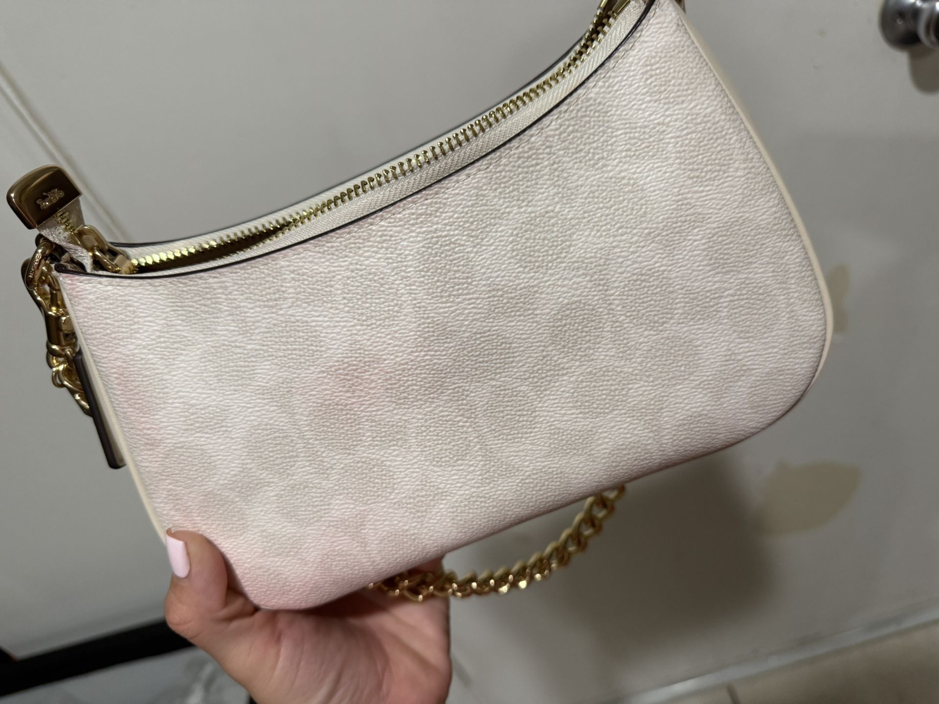 COACh Teri Shoulder Bag