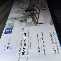 Crew Metal Curved Headboard Platform Bed