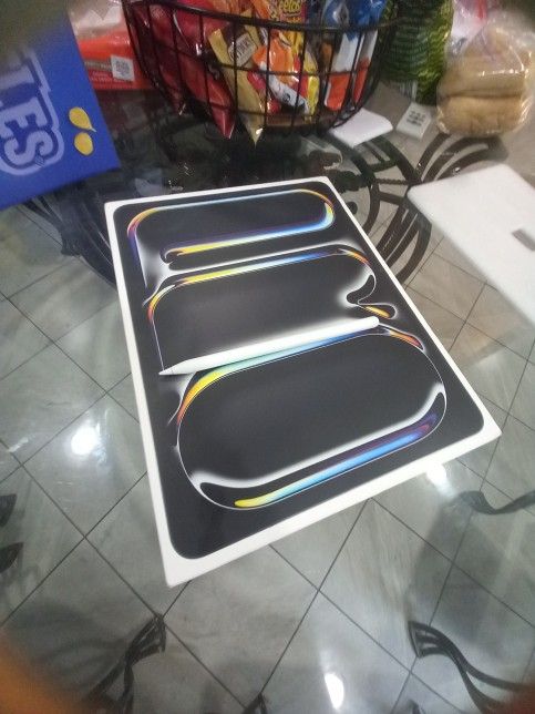Ipad Pro 13 Inches M4 256 Gigs Celluar