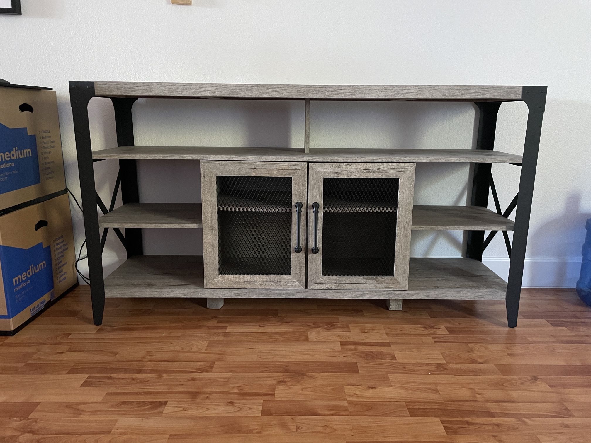 Entertainment stand