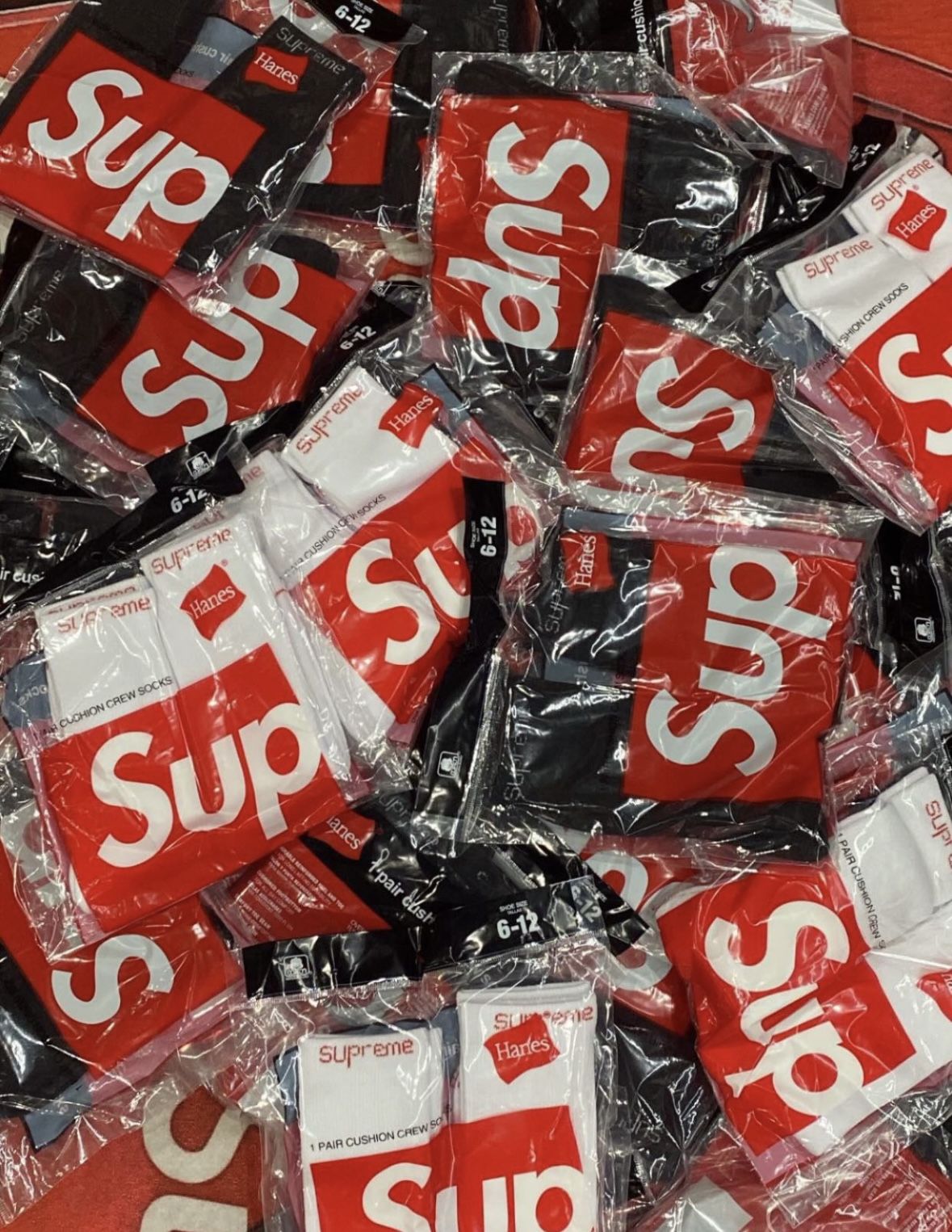 Supreme socks