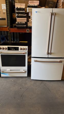 Cafe 30 in wide 6 burners 5.6 c.u ft stove and 36 in refrigerator combo