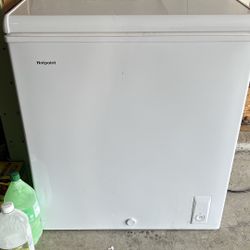 Hot point deep freezer 