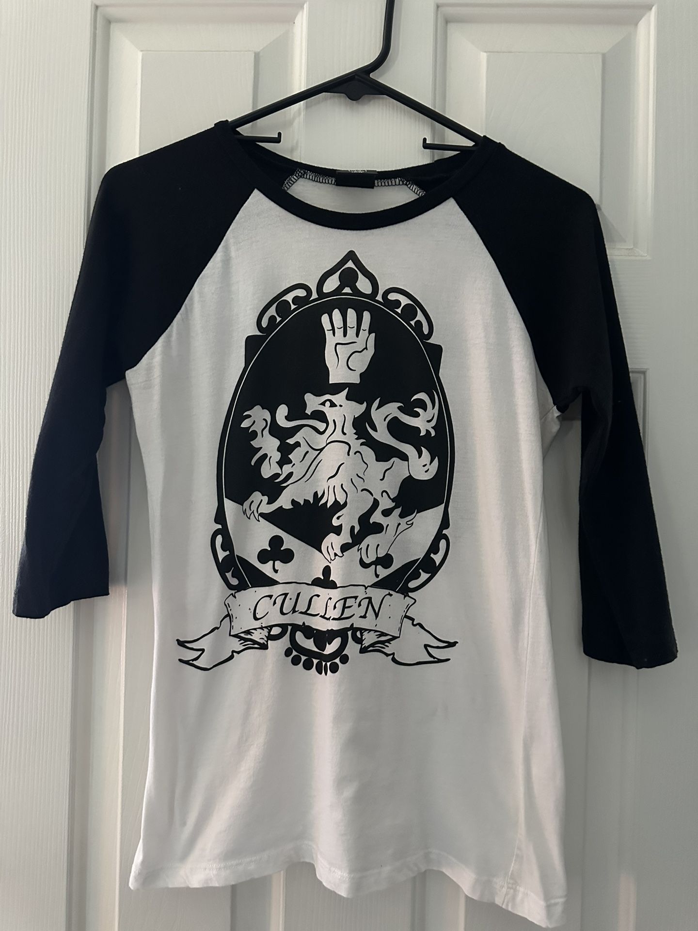 Twilight Baseball Tee Cullen Crest