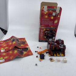 Lego Minecraft Micro World 21106 The Nether Ghast & Zombie Pigman DAMAGED BOX