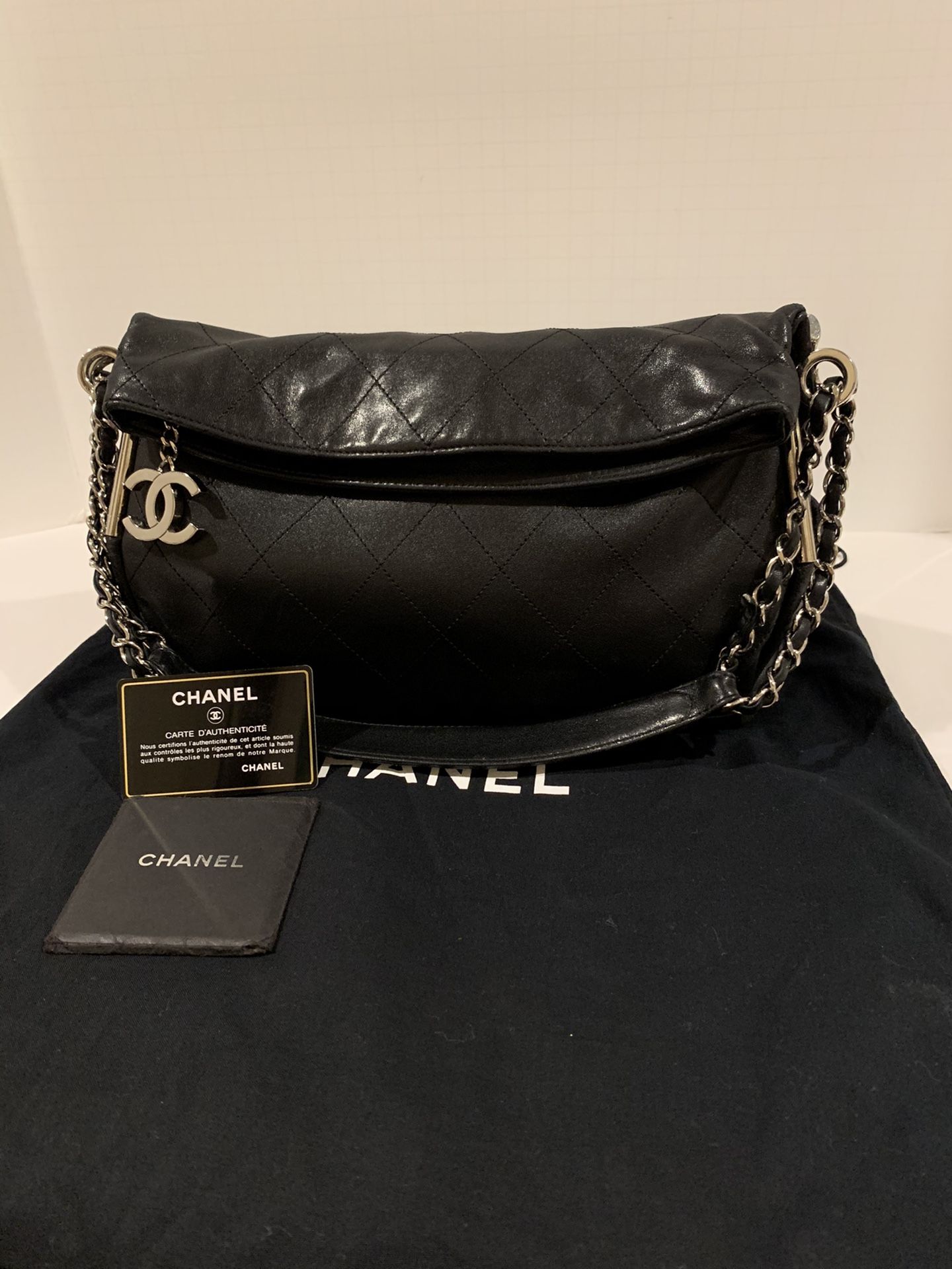 Chanel Sac Camera Lambskin Shoulder/ Hobo Bag AUTHENTIC LIKE NEW
