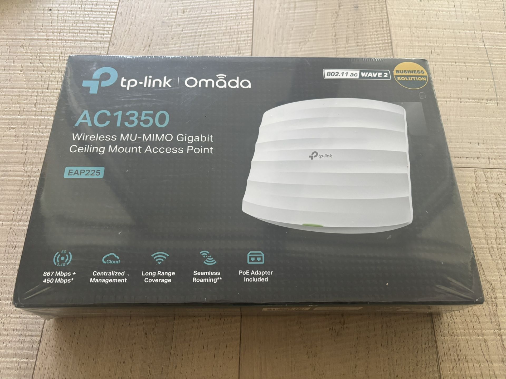 TP-Link EAP225 Omada AC1350 Gigabit Wireless Access Point