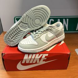Nike Dunk ‘Light Silver Corduroy’ size 5Y/6.5W