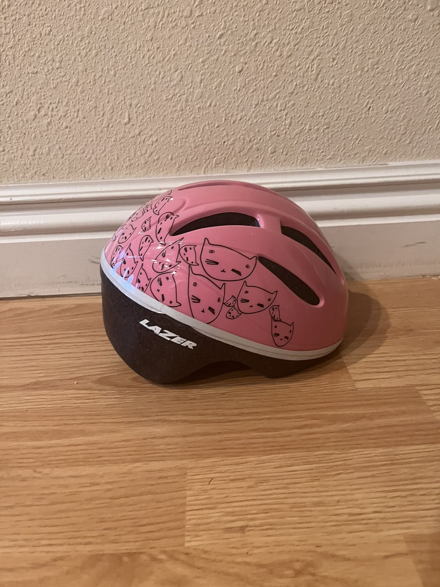Lazer Toddler Girl Kids Helmet Kitty One With Cat Design. Size 46-52 cm