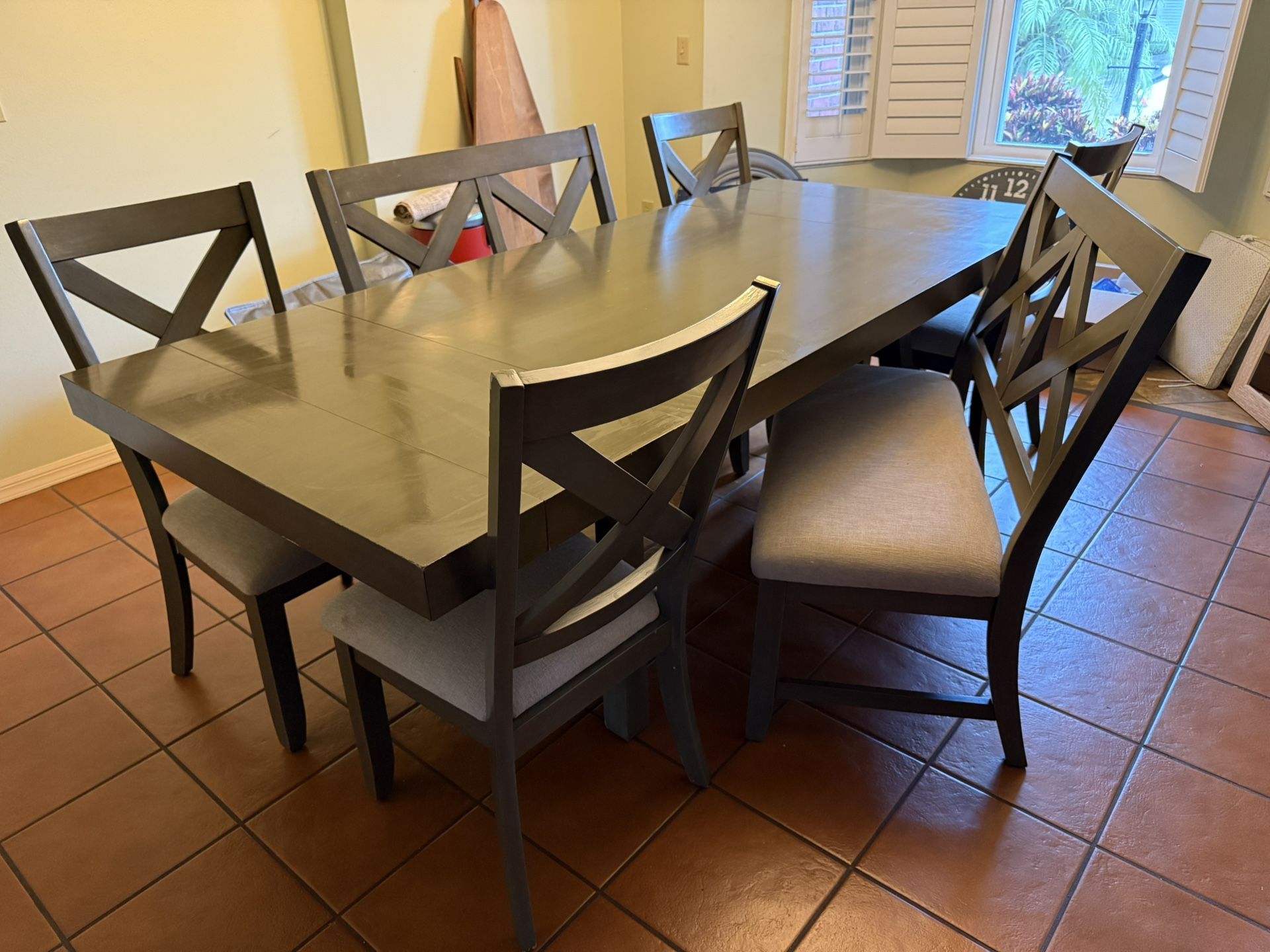 Dining Table Set