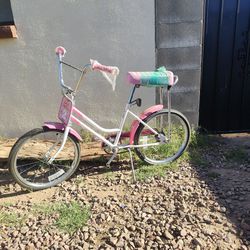 Antique Huffy bike Girls 