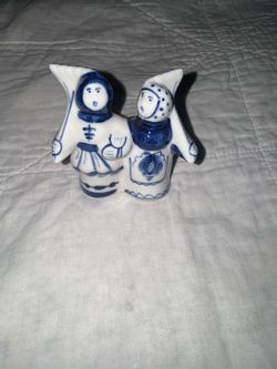 Gzhel Porcelain Figurine Russian Couple