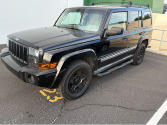 2006 jeep commander 3.7 v6  4x4 black color