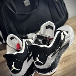 Air Jordan 4 Retro 'Fear' 2024