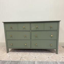 Stunning Green 6 Drawer Modern Dresser