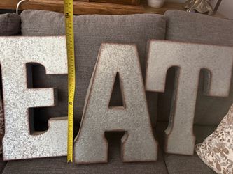 Dining room or kitchen “EAT” letters