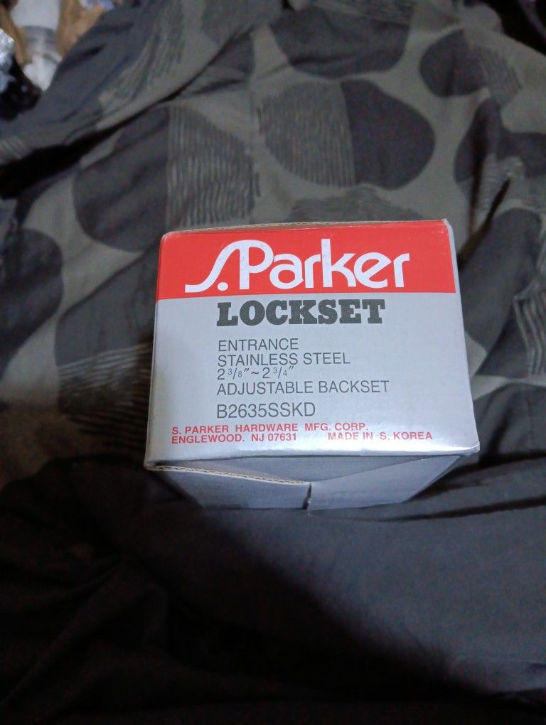 S.parker. Locket B2635SSKD