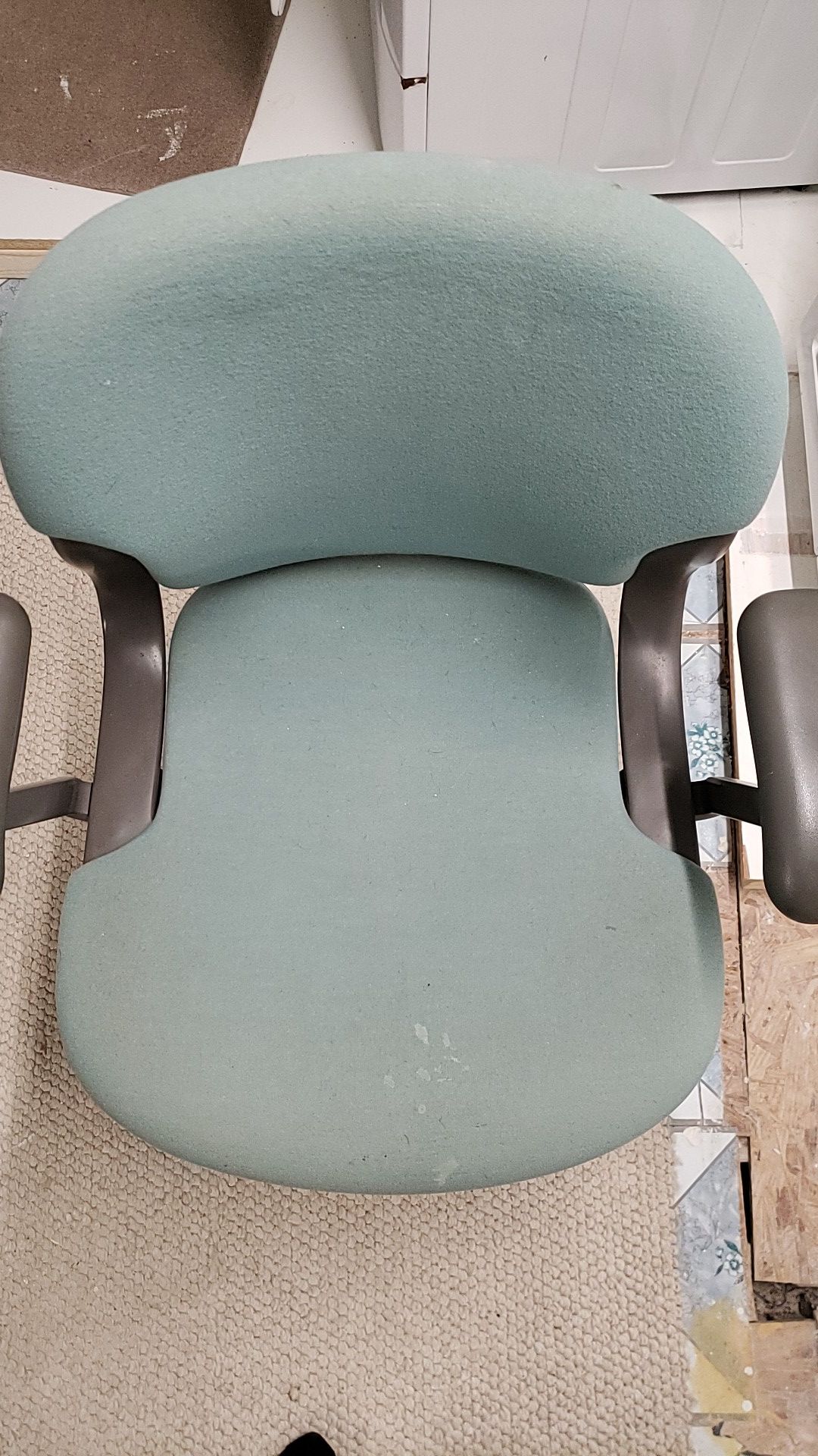 Office Quality 5 wheel desk chair