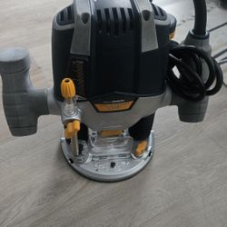 Plunge Router 1.5 HP/ Chicago