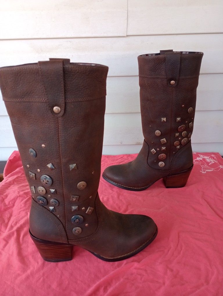 Durango Philly Women's Turn-Down Western boots size 6 for women