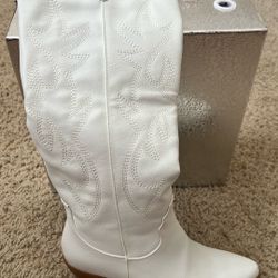 Cowgirl Boots Size 6