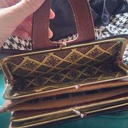 Vintage 1970s Star Brand Leather Accordion Wallet - Kiss Lock Clutch