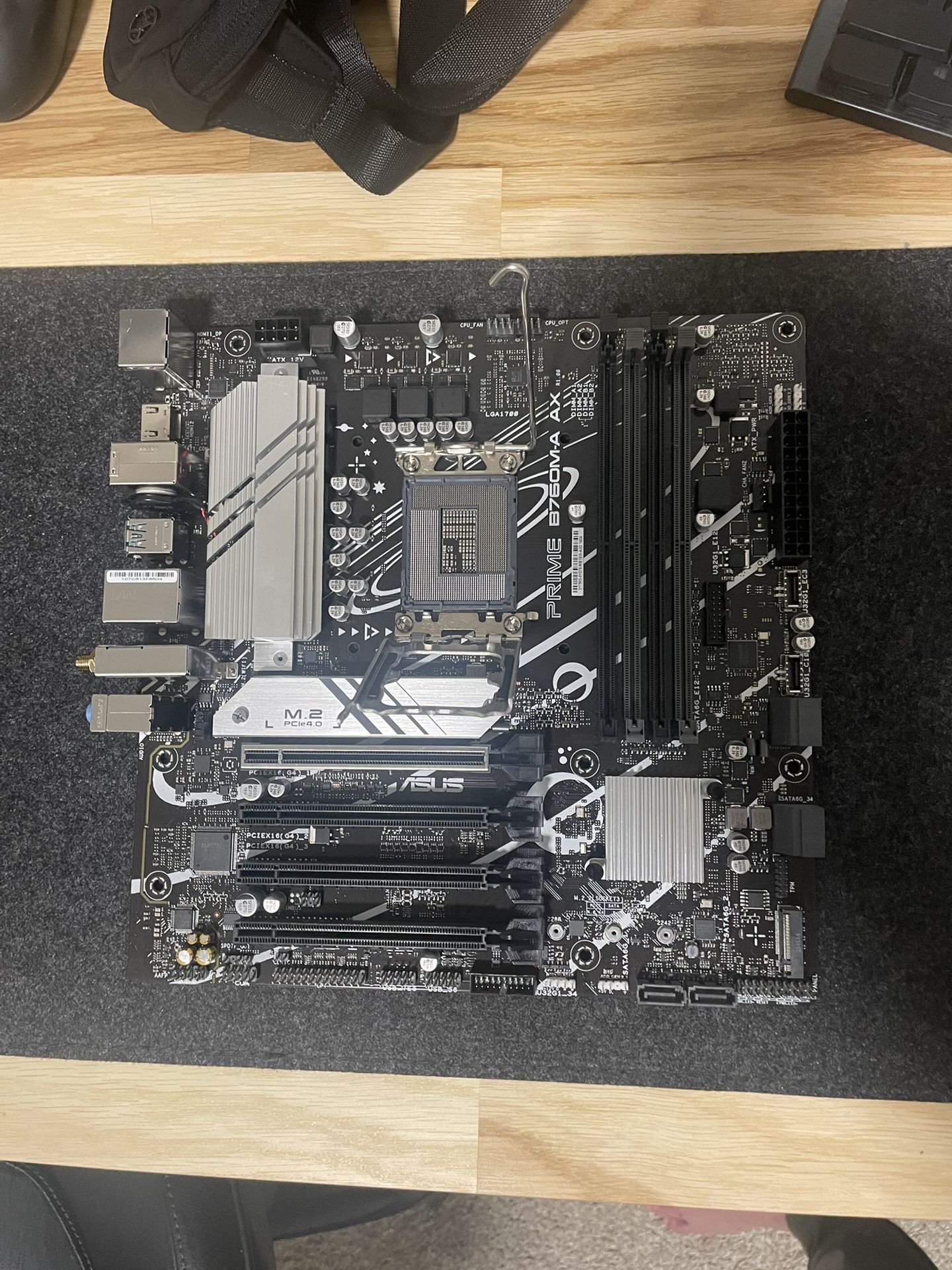 Asus B760m mATX Intel Motherboard