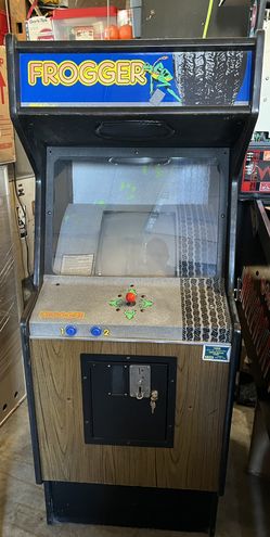 Frogger Arcade Game