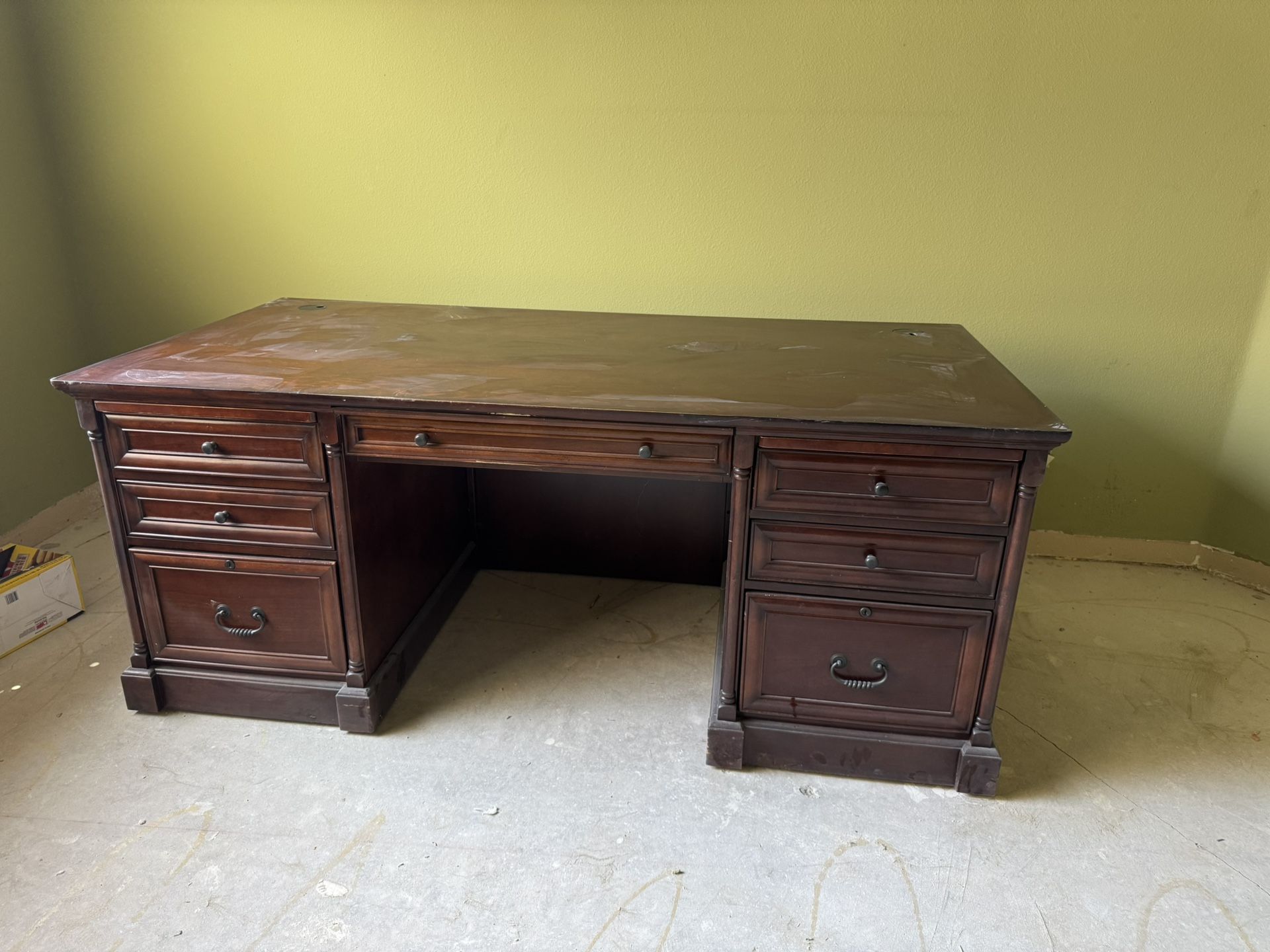 Office Desk