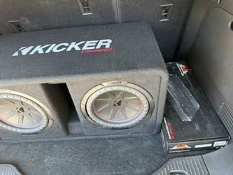 10s kickers w majestic amplifier 1600 w