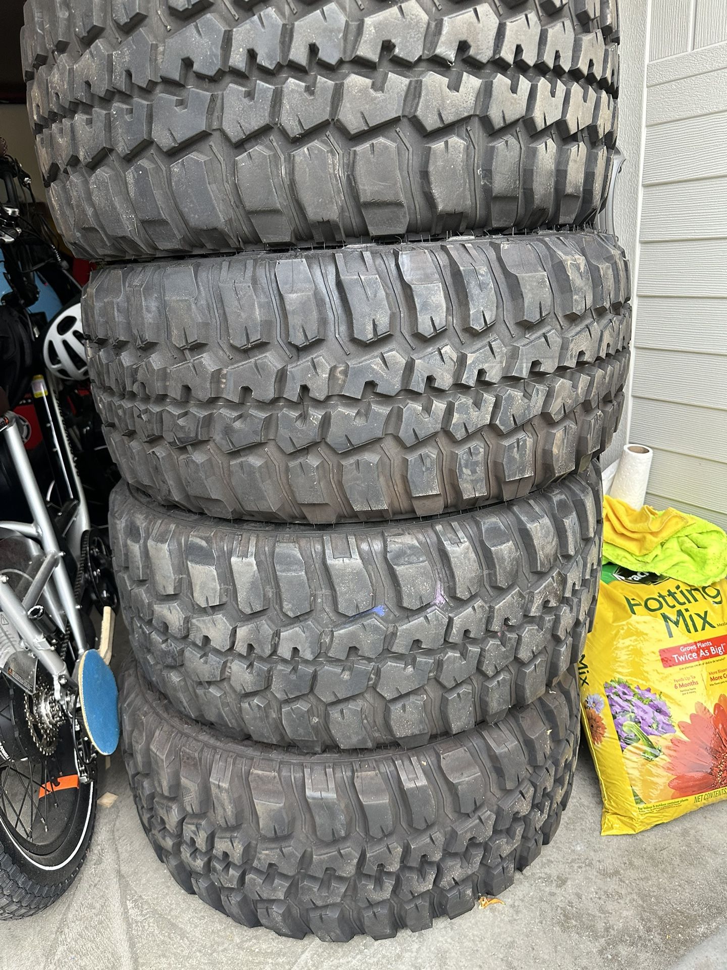 4 Couragia MT Tires