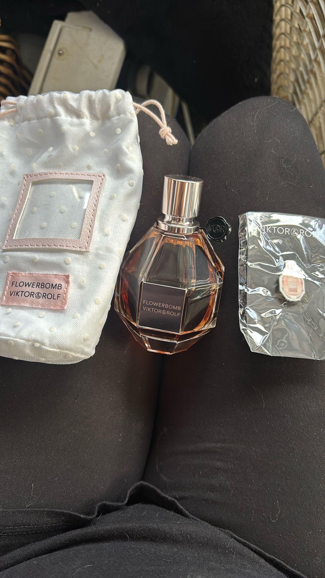 Flower Bomb Perfume 